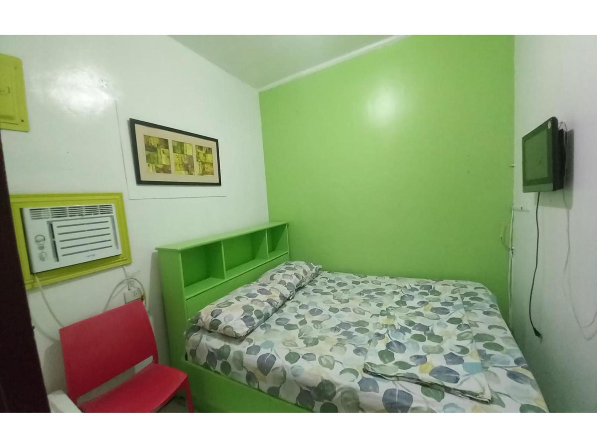 Oyo 1048 Jomckayl Apartelle Naga  Ngoại thất bức ảnh