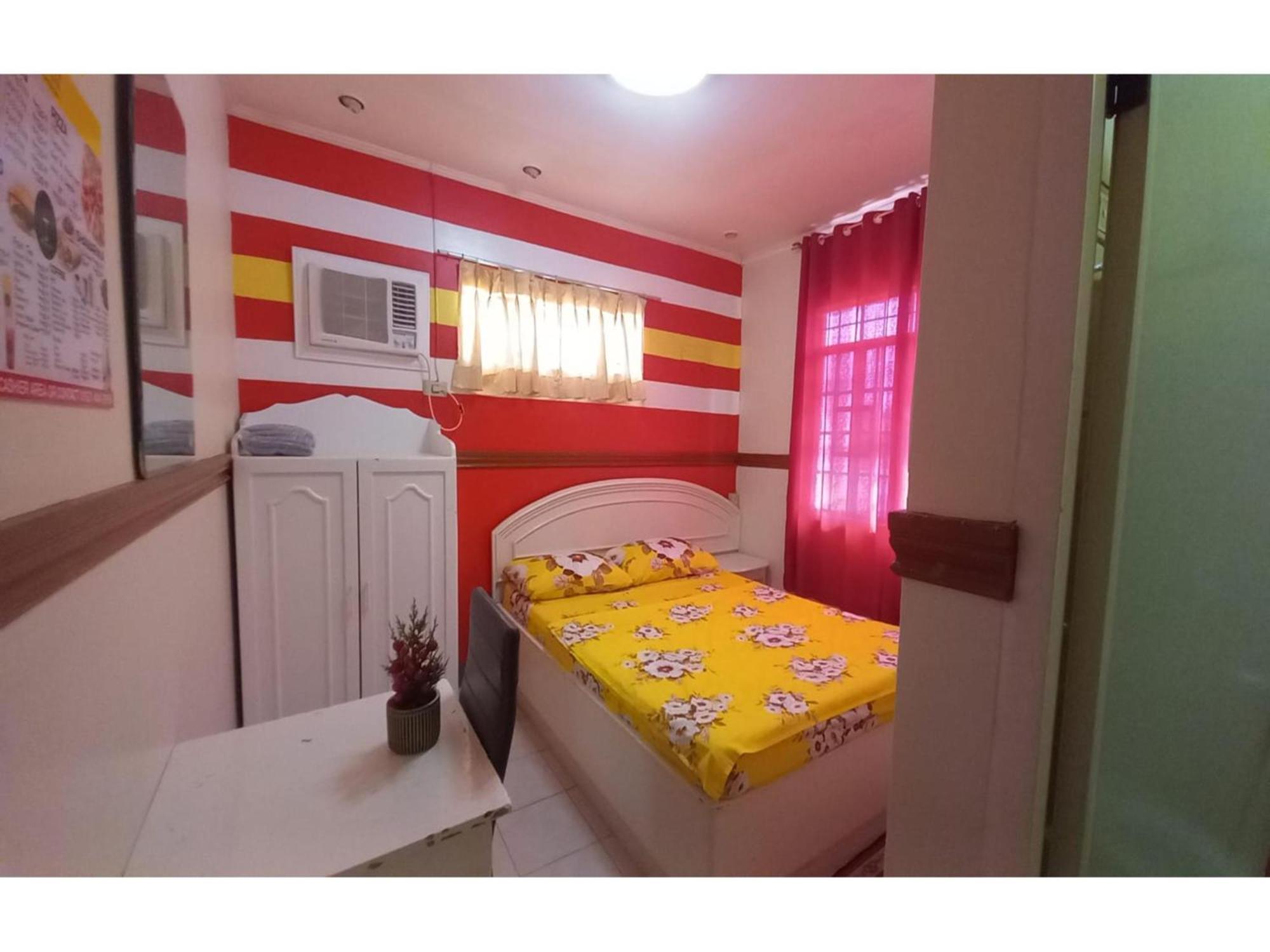 Oyo 1048 Jomckayl Apartelle Naga  Ngoại thất bức ảnh